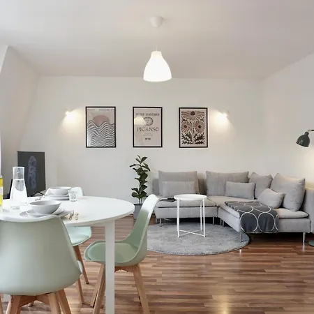 Neu Gemuetliche Fuer Max 5 Personen Mit Balkon Naehe Mosel Mit Blick Auf Weinberge * Coblence