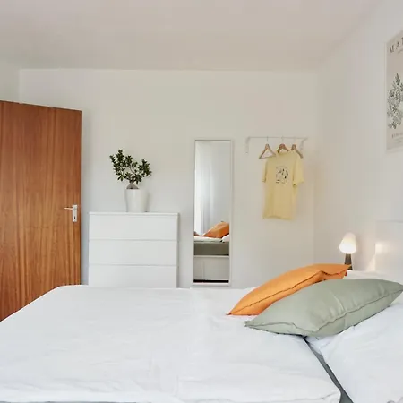 Appartement Neu Gemuetliche Fuer Max 5 Personen Mit Balkon Naehe Mosel Mit Blick Auf Weinberge