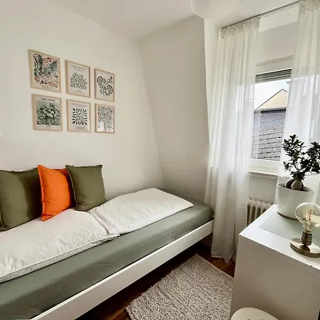 Neu Gemuetliche Fuer Max 5 Personen Mit Balkon Naehe Mosel Mit Blick Auf Weinberge